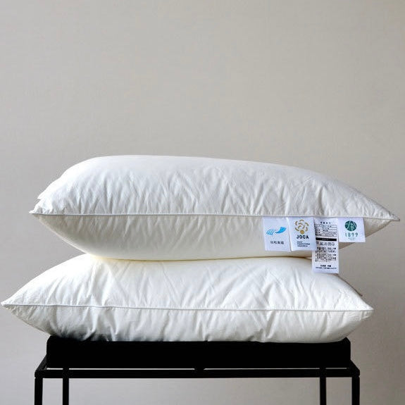 Hotel Pillow