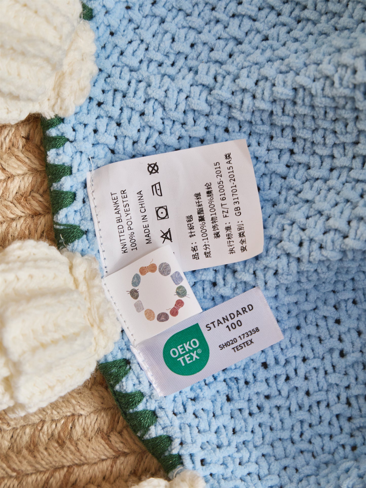 Bouquet-Inspired Knitted Blanket