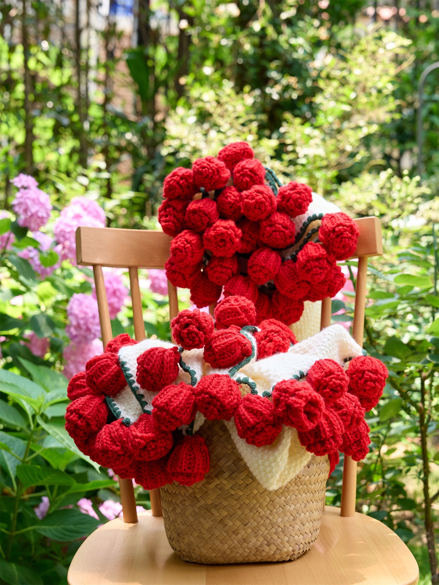 Bouquet-Inspired Knitted Blanket