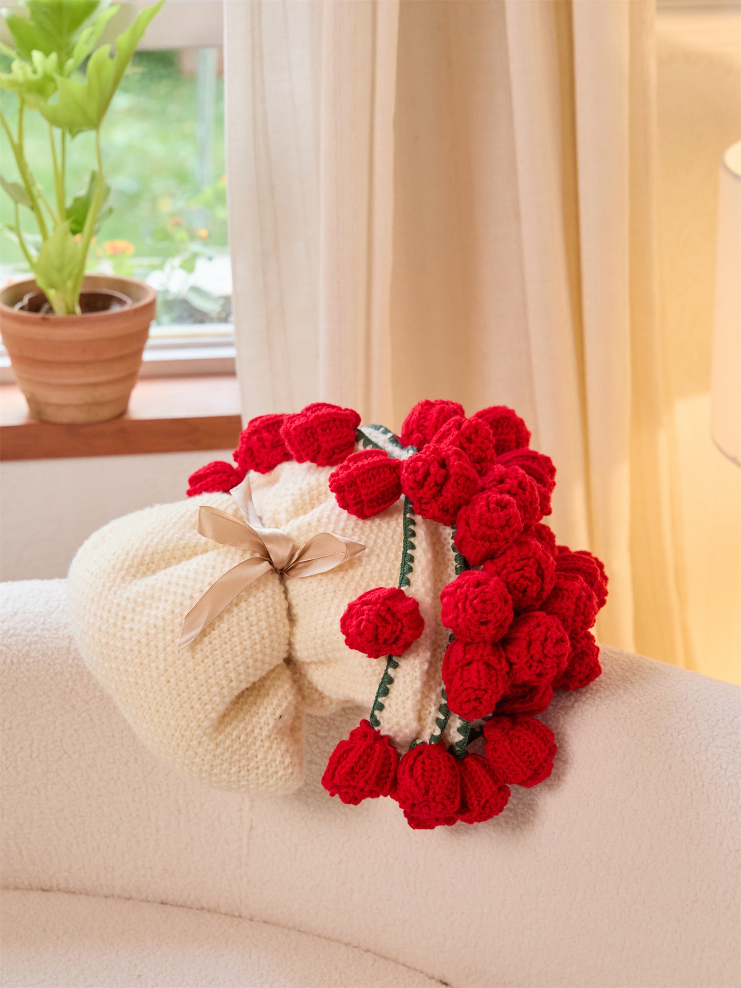 Bouquet-Inspired Knitted Blanket