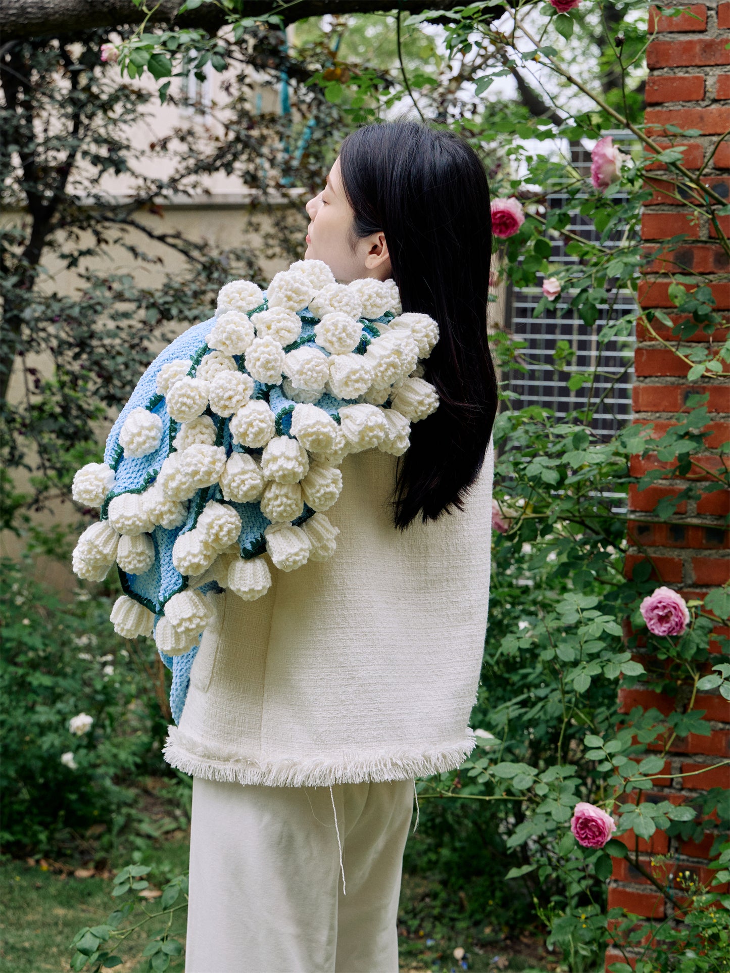 Bouquet-Inspired Knitted Blanket