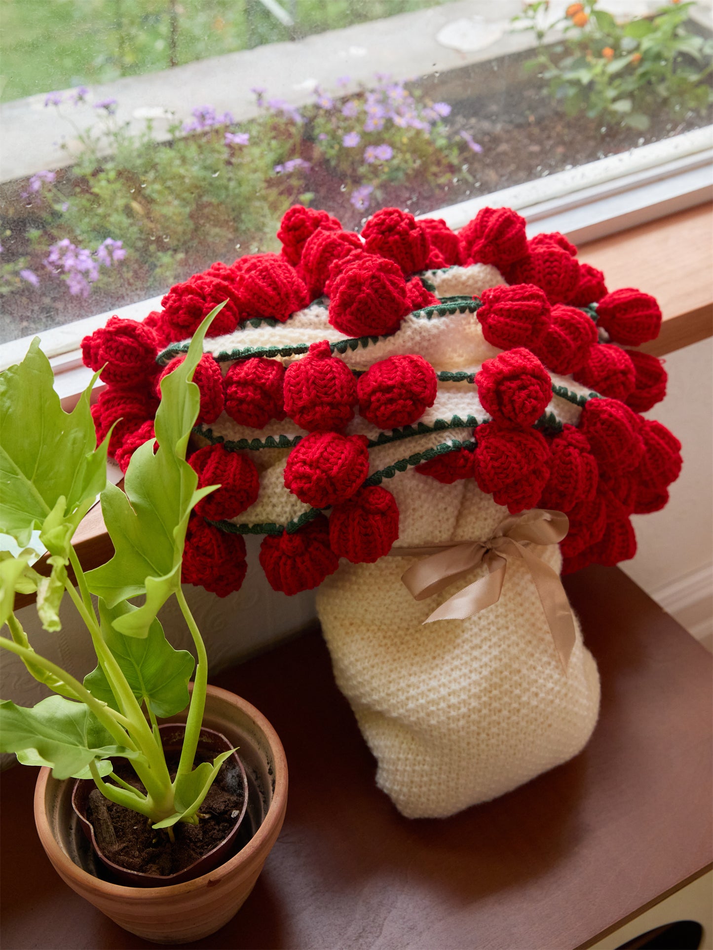 Bouquet-Inspired Knitted Blanket